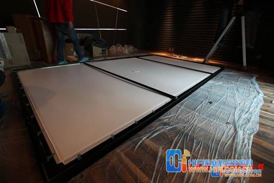 家庭影院投影幕布安装