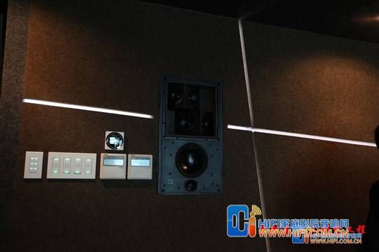 家庭影院音响设备安装