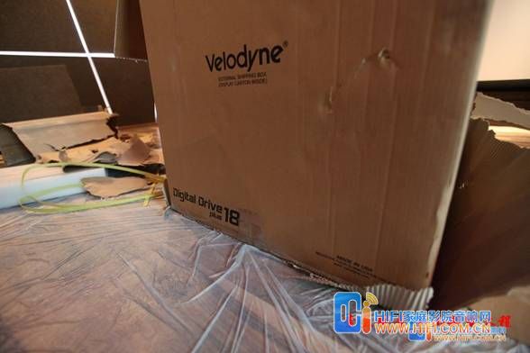 家庭影院音响威力登低音炮