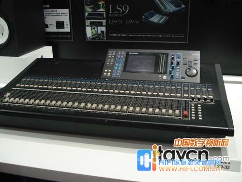 palm 2011：雅马哈数字调音台LS9-32