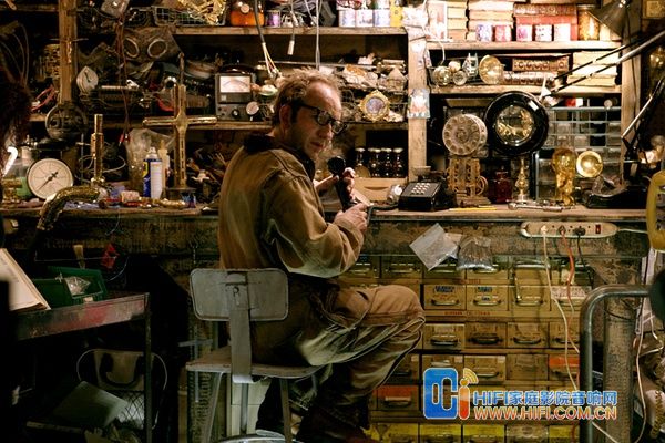 康斯坦丁 地狱神探