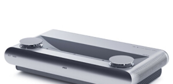 坚果U2三色激光投影电视