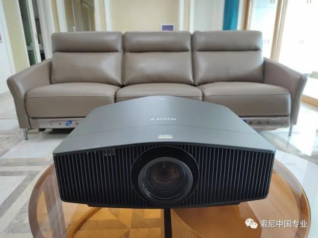 索尼VPL-VW898家庭影院投影机体验