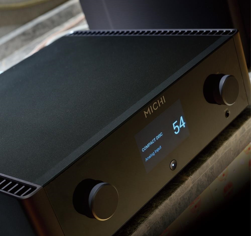 更浓缩的精华 更高的性价比:Rotel MICHI X3 合并式功放 更浓缩的精华 更高的性价比:Rotel MICHI X3 合并式功放