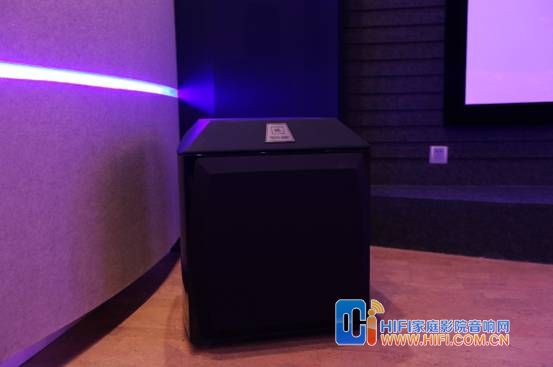 家庭影院音响低音炮