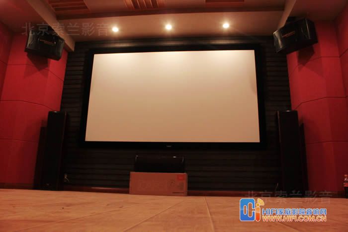 富力湾简约而不简单大气的影音室